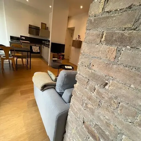 Le Jaures, D'exception