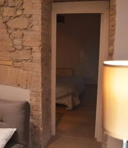 Le Jaures, D'exception