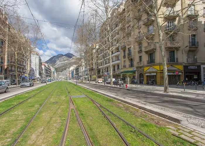 Le Jaures, D'exception *